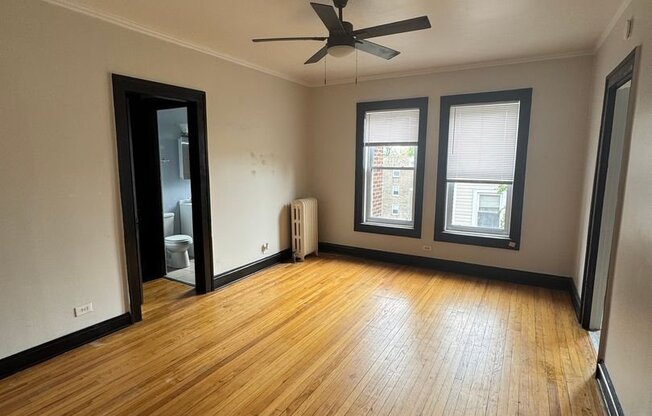 5021 N DAMEN