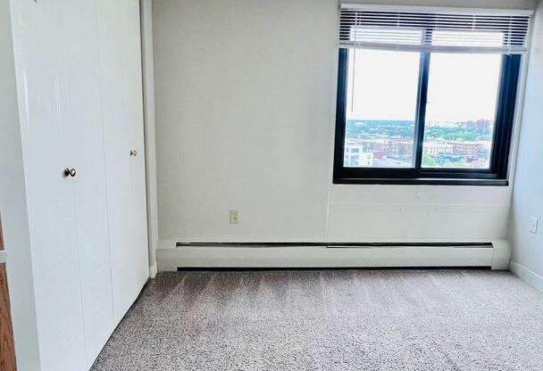 2 beds, 1 bath, 710 sqft, $1,450, Unit # 1303