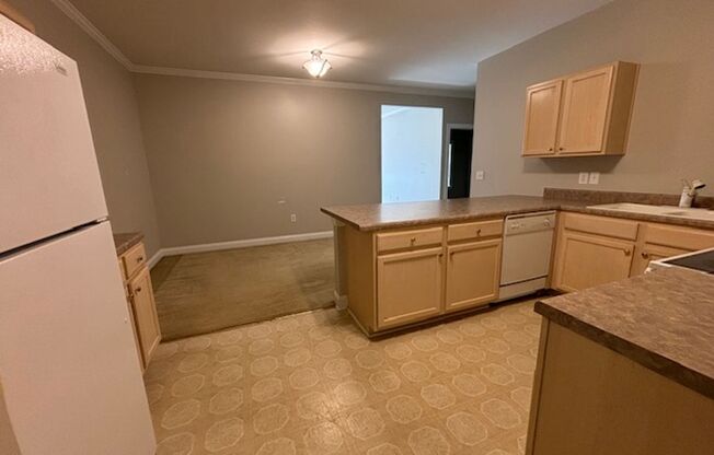 2 beds, 2 baths, $1,500