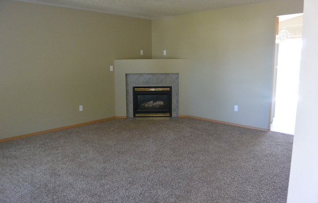 3 beds, 2 baths, $2,150