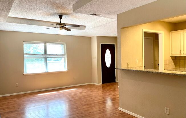 2 Bedrooms 1.5 Bath 1/2 Duplex For Lease in Frisco