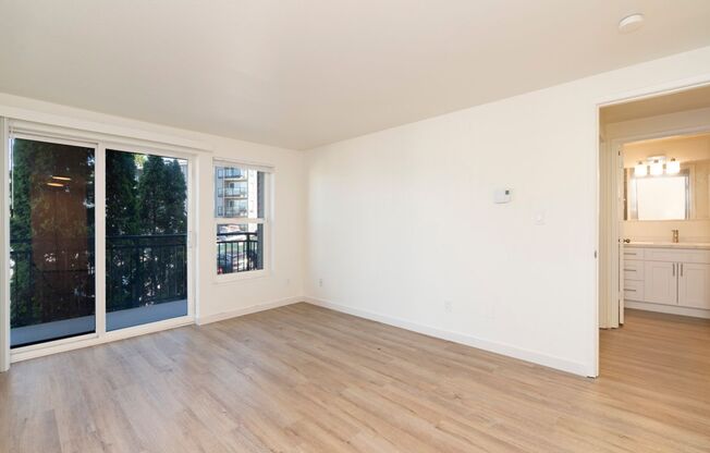 2 beds, 2 baths, 1,000 sqft, $2,695, Unit 2727 - 101