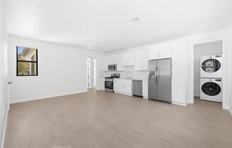 5061 1/2 CARTWRIGHT AVE