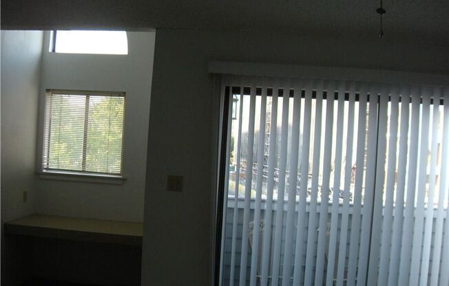 2 beds, 2.5 baths, $2,000