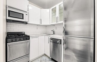 1 bed, 1 bath, $4,000, Unit 4D