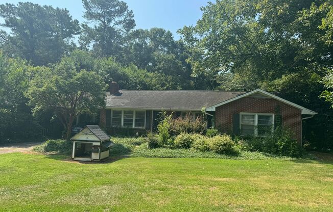 3 Bedroom Gem on Hardin Dr. off South UGA Campus!