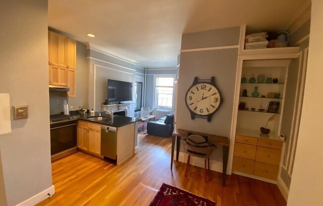 1 bed, 1 bath, 413 sqft, $3,000, Unit 7