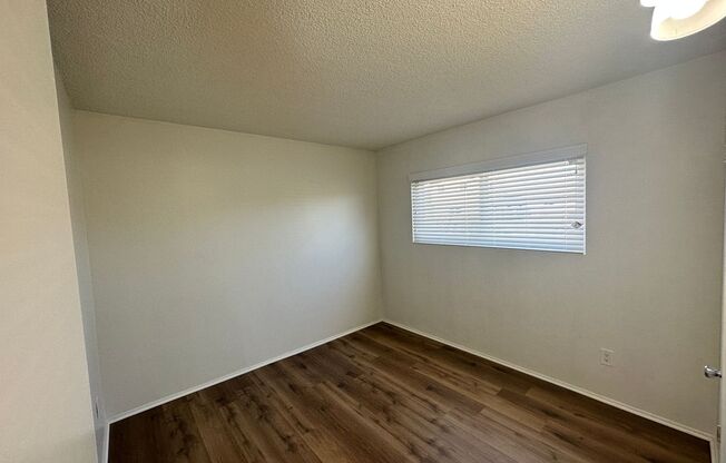 2 beds, 1 bath, $2,250, Unit 1780 A