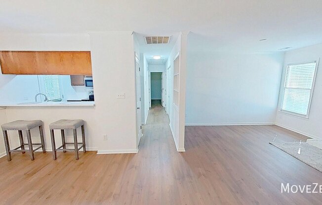 720 GRV AVE