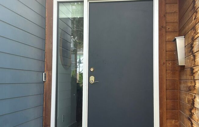 Modern 3 Bed 3 Bath Highlands Home