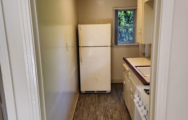 1 bed, 1 bath, 400 sqft, $1,650, Unit 789