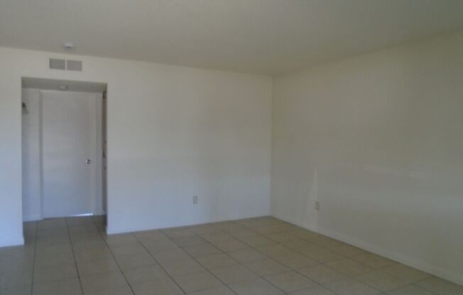 2 beds, 1 bath, $1,350