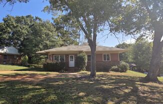 Cozy 3bedroom Move in ready! 1/2 off First Month