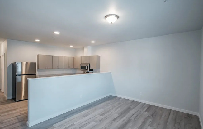 2 beds, 2 baths, 892 sqft, $1,450, Unit 2500-A303