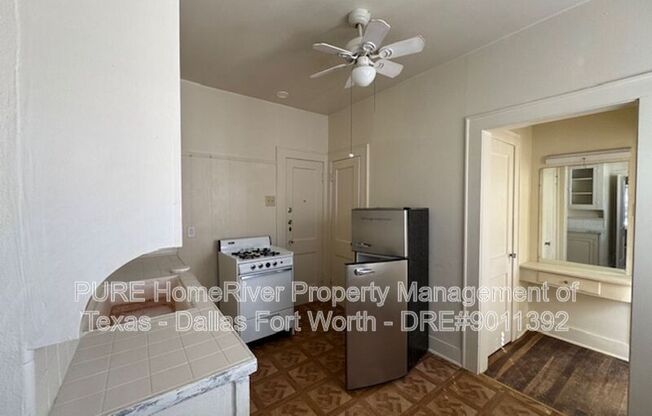 3762 W 7th Street
