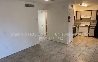 2 beds, 1 bath, $995, Unit 2443 Fontana