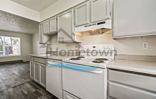 2 beds, 1 bath, 800 sqft, $1,200, Unit A4