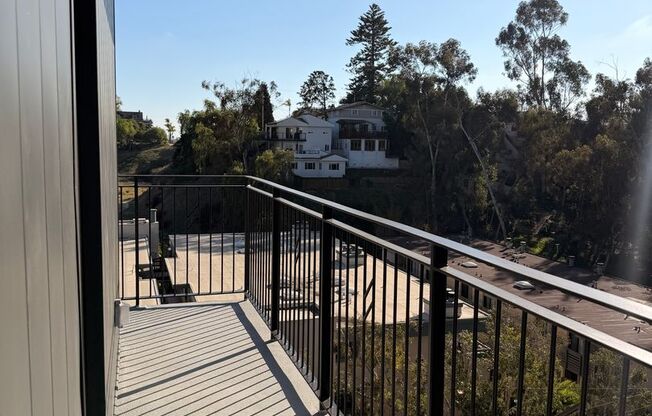 2 beds, 2 baths, 816 sqft, $4,349, Unit 505