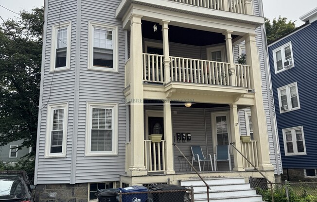 37 FAIRBANKS ST