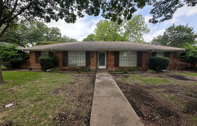 Charming 3-Bedroom Home in Plano!