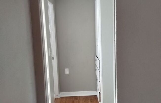 2042 NW 25th 18E