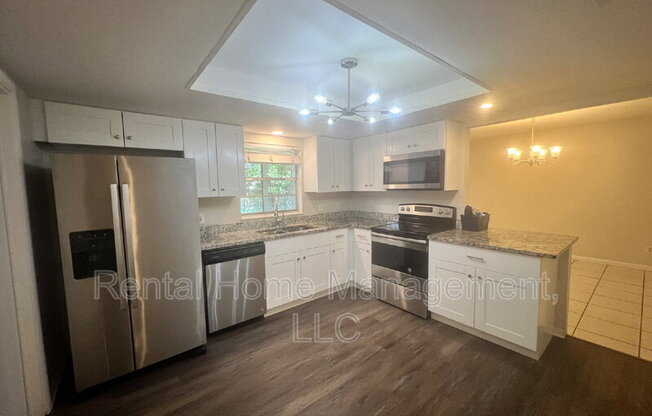 477 DOGWOOD CT