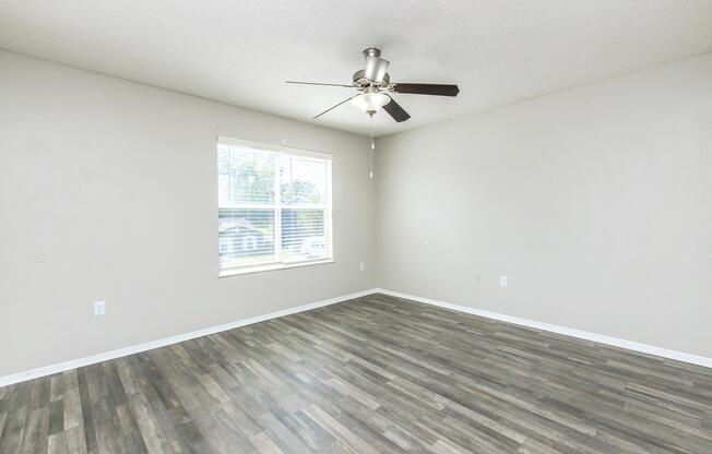 3 beds, 2.5 baths, 1,106 sqft, $1,500