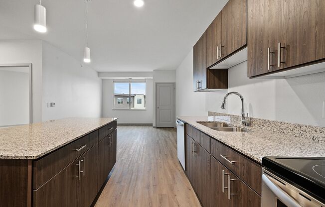1 bed, 1 bath, 1,015 sqft, $1,995, Unit 410