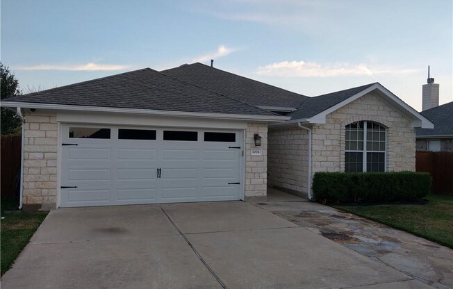1004 RIDGEBLUFF CIR