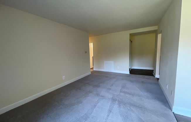 2 beds, 2 baths, 1,000 sqft, $1,950, Unit 14229 #103