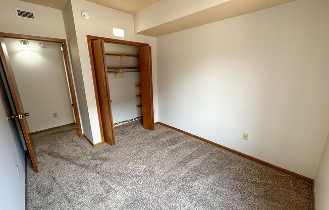 1 bed, 1 bath, $740