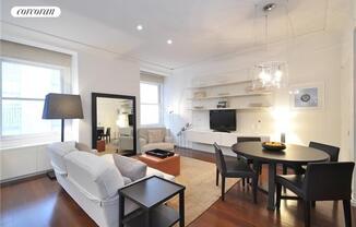 1 bed, 1 bath, 886 sqft, $4,500, Unit 828