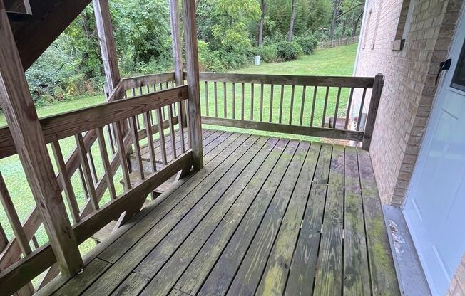 2 beds, 1 bath, 903 sqft, $1,170, Unit K-8