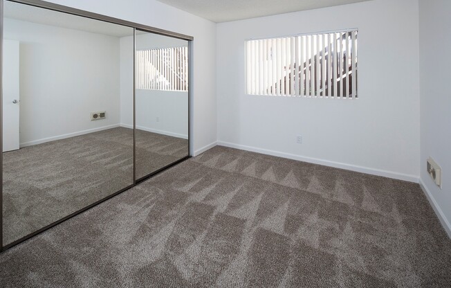 2 beds, 2 baths, 900 sqft, $3,295, Unit 14