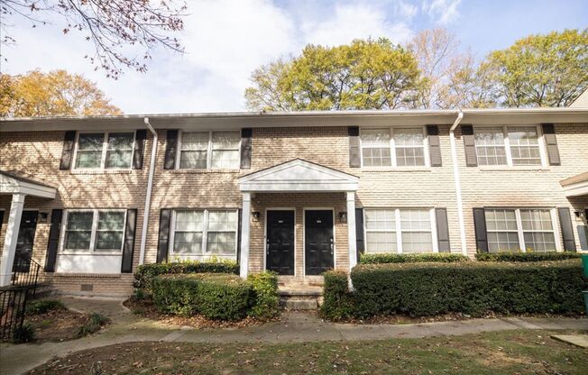 Beautifully Updated 2bd/1.5ba Townhome is Great Location!