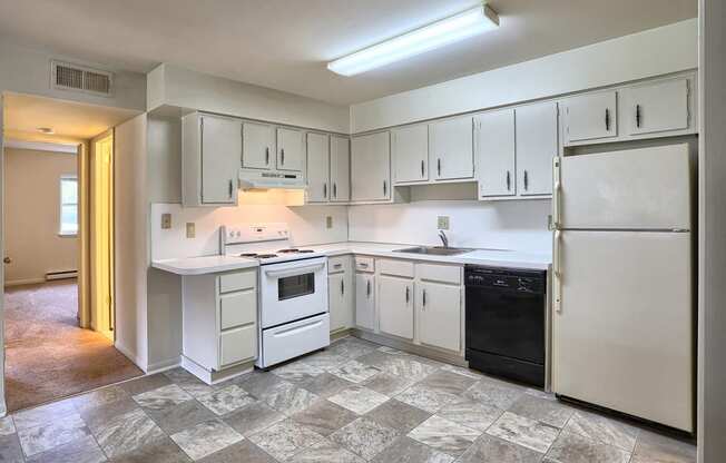 Apartments in Harrisburg, PA | Laura Acres | Property Management, Inc.