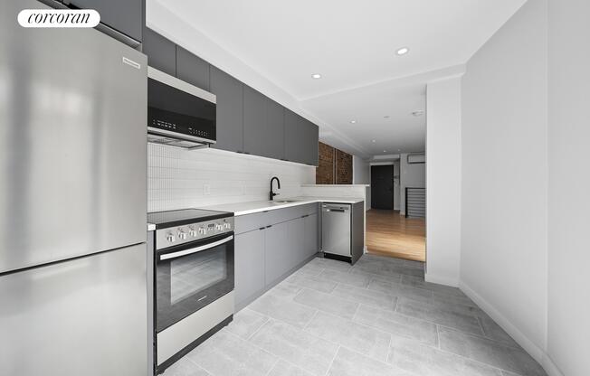 317 W 51 ST