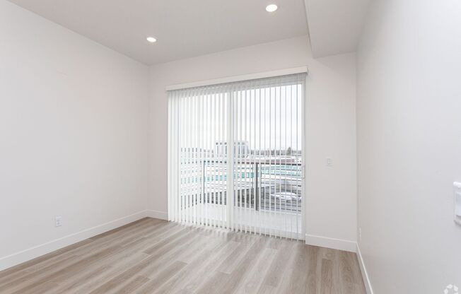 1 bed, 1 bath, $1,250, Unit 106