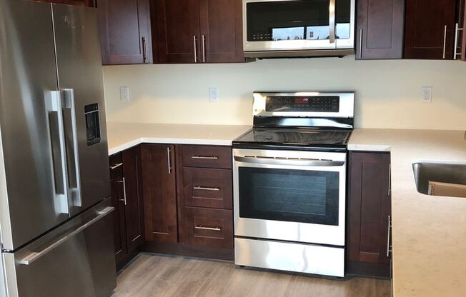 3 beds, 2 baths, 1,050 sqft, $2,932, Unit 104