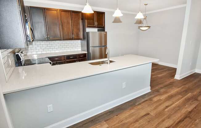 Riverstone Kitchen with Quartz