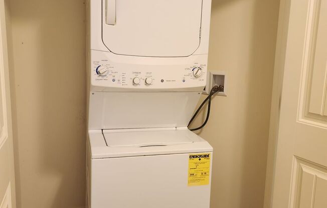 2 beds, 2 baths, 1,075 sqft, $1,680, Unit SU30263