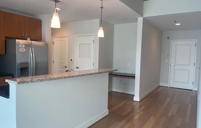 1 bed, 1 bath, $1,995