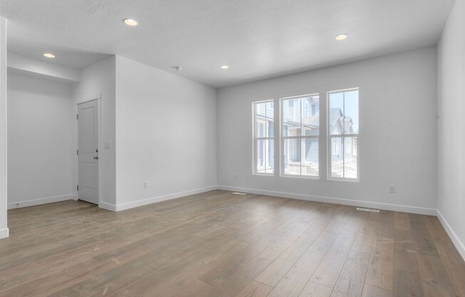 $5,000 OFF (OAC)! Brand New 4-bed, 3.5-bath Townhome Available Now