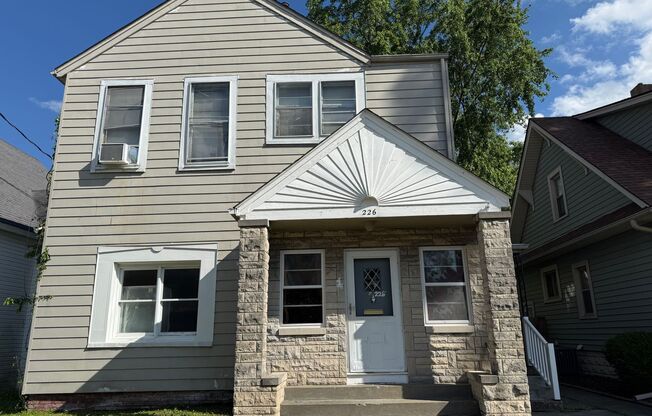 226 E Maple Street