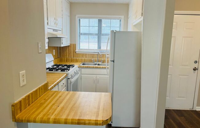 2 beds, 1.5 baths, 1,235 sqft, $1,395, Unit D