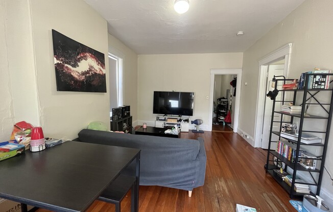 1381 Commonwealth Ave. 3