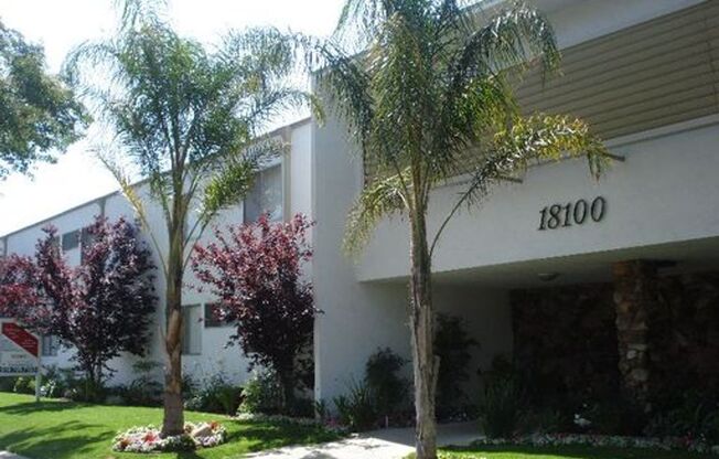 18100 Roscoe Blvd Northridge, CA 91325