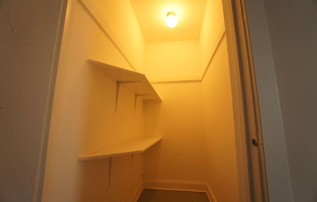 1 bed, 1 bath, 760 sqft, $1,895, Unit 301