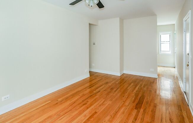 2 beds, 1 bath, 655 sqft, $2,450, Unit 625-N1