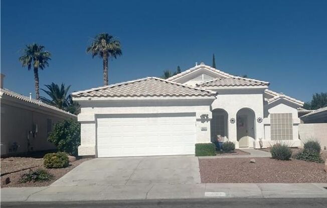 GORGEOUS 4 BEDROOM SINGLE STORY HOME